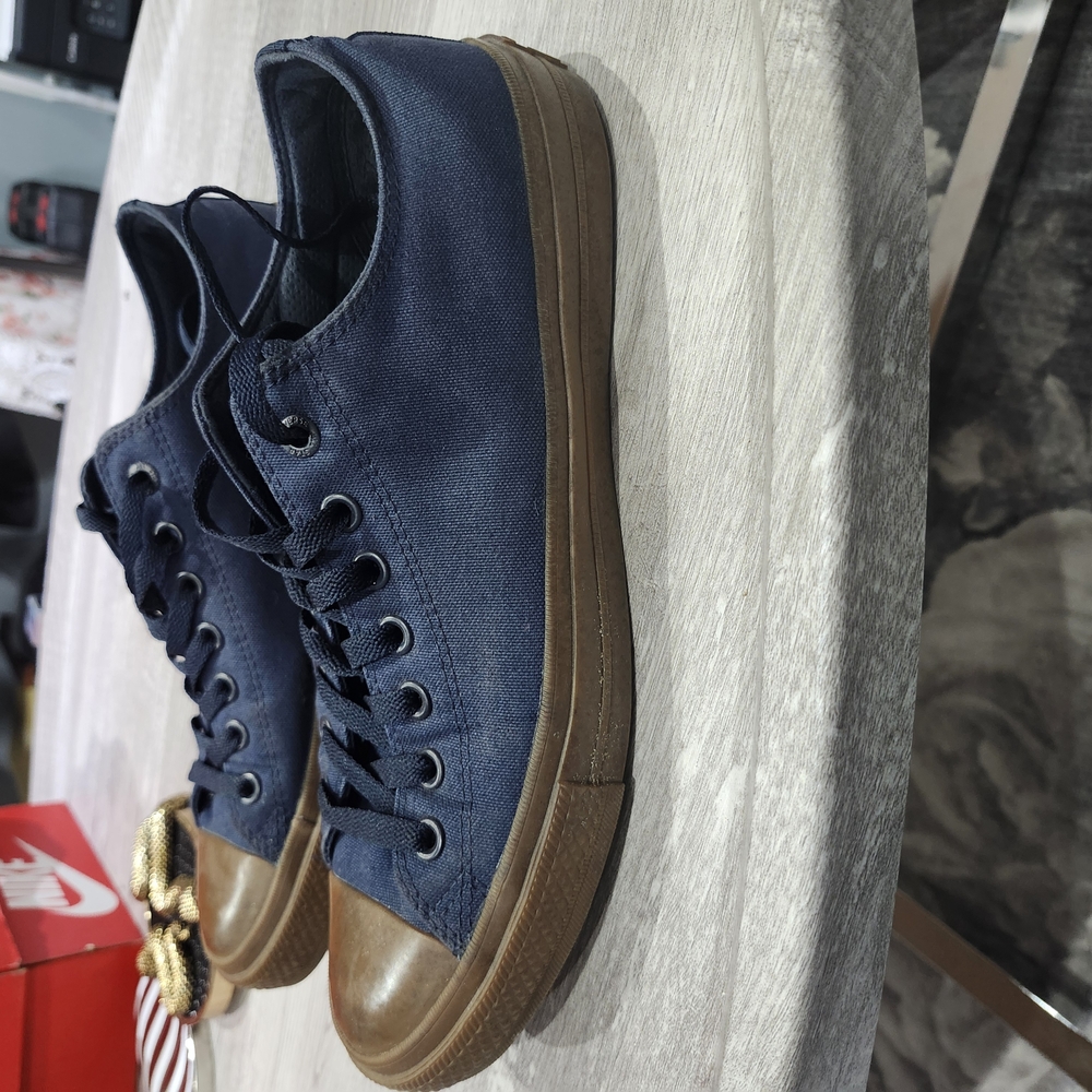 Convers Men's Blue Canvas Sneakers